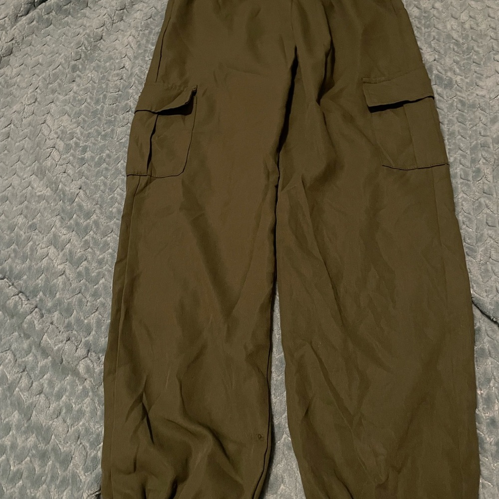 SHEIN Green Leggings with Durable Fabric